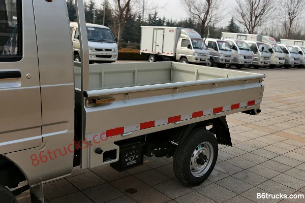 Foton Times Yuling VQ1 1.1L 60 ch 4X2(6 roues) essence 2,2 m camion plateau simple cabine Carrosserie (1) | 86Trucks