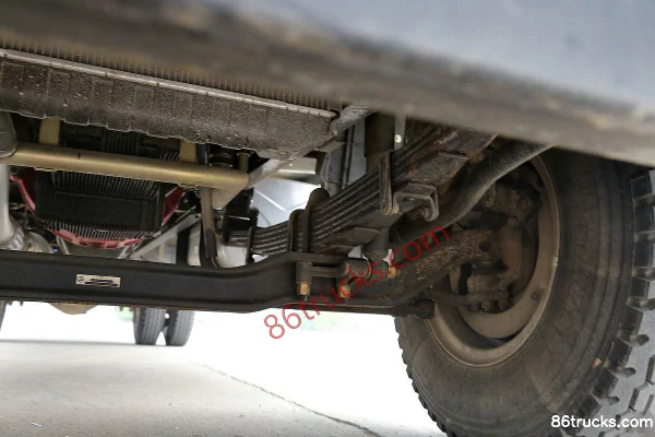 Foton Ruivo Q5 180 hp 4X2(6 wheels) 7.6m van cargo truck Chassis (3) | 86Trucks