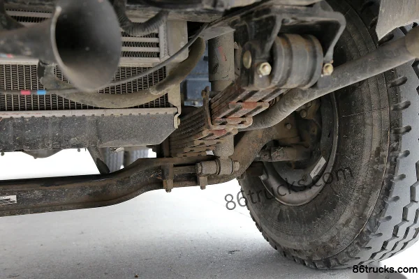 Foton Ruivo 154hp 4X2(6 wheels) 4.8m semi-row van cargo truck Chassis (3) | 86Trucks