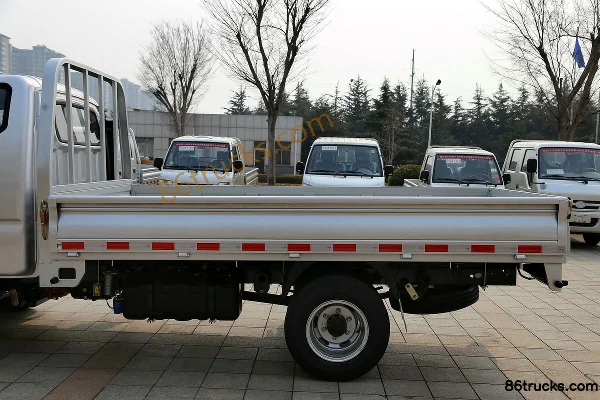 Foton Forland Kangrui K2 82hp 4X2(6 wheels) 3.4m Semi-cab Flatbed Light Truck Body (2) | 86Trucks