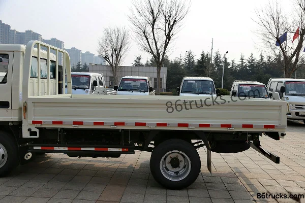 Foton Forland Xiaoka Star 65hp 4X2(6 wheels) 3.3m Single Row Flatbed Light Truck Body (2) | 86Trucks