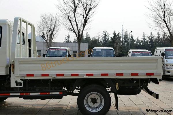 Foton Forland Small Card Star 2 68hp 4X2(6 wheels) 2.7m semi-row flatbed mini truck Body (2) | 86Trucks