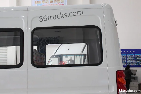 NAVECO Daily A32 129hp Commercial Vehicle Cargo Box (1) | 86Trucks