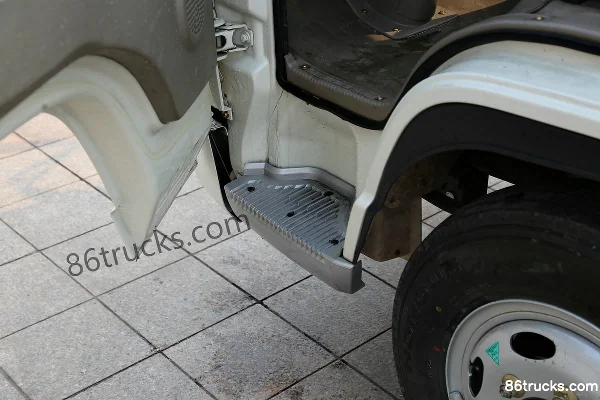 Foton Times petit camion étoile 68 ch 4X2(6 roues) plateau ridelles double cabine 3,02 m micro camion (3) | 86Trucks