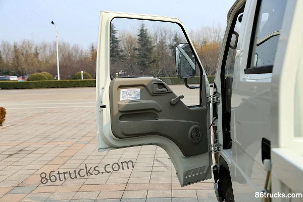 Foton Times petit camion étoile 68 ch 4X2(6 roues) plateau ridelles double cabine 3,02 m micro camion (1) | 86Trucks