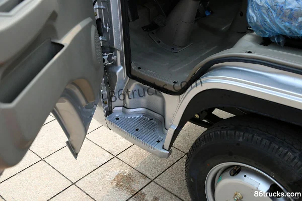 Foton Shidai Yuling VQ2 1.5L 112 ch 4X2(6 roues) essence 2,71 m double rangée camion plateau micro Cabine (3) | 86Trucks