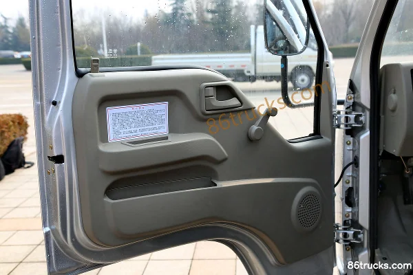 Foton Shidai Yuling VQ2 1.5L 112 ch 4X2(6 roues) essence 2,71 m double rangée camion plateau micro Cabine (2) | 86Trucks