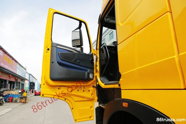 Sinotruk HOWO T7H Heavy Truck 540 hp 4X2(6 wheels) Tractor Truck (High Roof) Cab (1) | 86Trucks