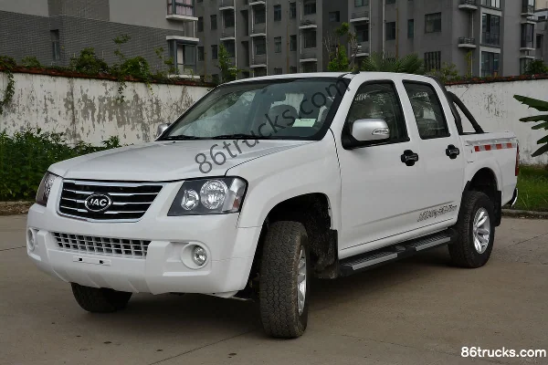 JAC Ruiling V1 Comfort Edition 2014 2WD 2.2L Gasoline Double Cab Pickup Exterior (2) | 86Trucks