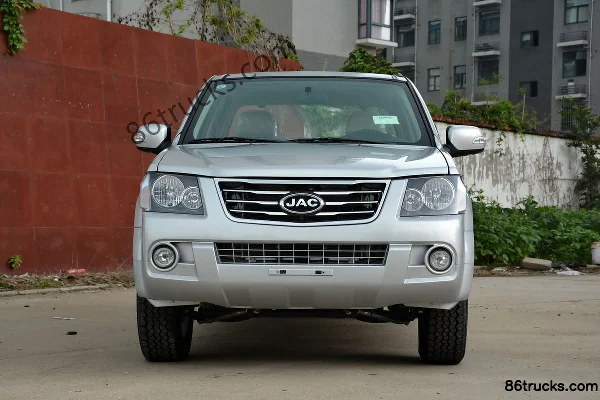 JAC Ruiling V1 Comfort Edition 2014 Model 2WD 2.2L Gasoline Standard Double Row Pickup Exterior (2) | 86Trucks