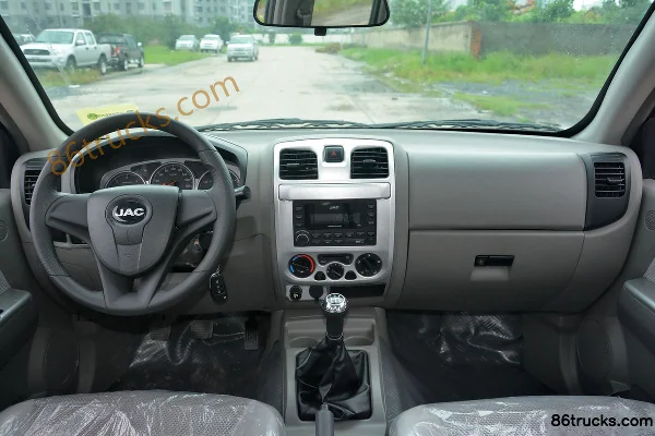 JAC Ruiling V1 Comfort Edition 2014 Model 2WD 2.2L Gasoline Standard Double Row Pickup Cab (1) | 86Trucks