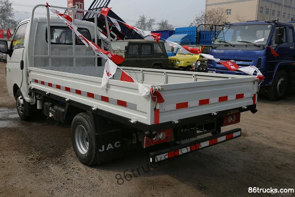 JAC Kangling X5 Luxe 1.5L Quanchai 102 ch 4X2(6 roues) essence mini camion 3,5 m Carrosserie (3) | 86Trucks