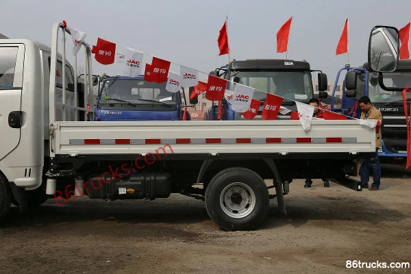 JAC Kangling X5 Luxe 1.5L Quanchai 102 ch 4X2(6 roues) essence mini camion 3,5 m Carrosserie (2) | 86Trucks