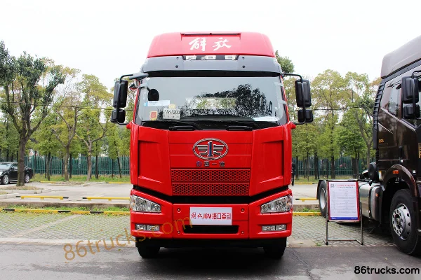 FAW Jiefang J6M Heavy Truck 350 hp 4X2(6 wheels) Port Tractor Truck Exterior (2) | 86Trucks