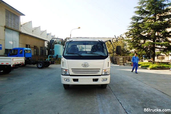 FAW Hongta FAW Jiefang Jinling 115hp 4X2(6 wheels) 4.2m single-row stake truck Exterior