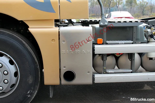 Sinotruk Sitrak C7H Heavy Truck 440hp 6X4(10 wheels) Tractor Truck Chassis (2) | 86Trucks