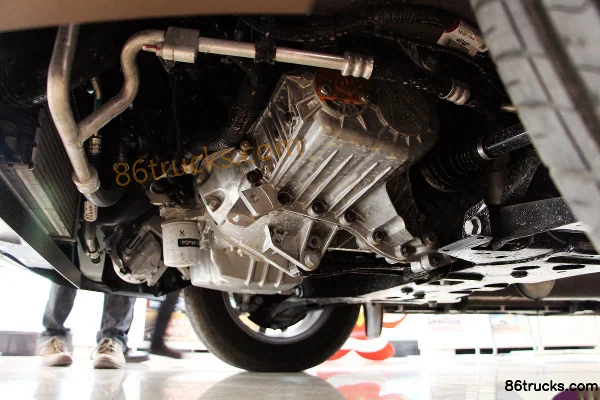 Ford Tourneo Titanium Elite Auto 203hp 2.0T panel van Chassis (1) | 86Trucks