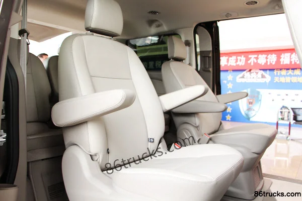 Ford Tourneo Titanium Elite Auto 203hp 2.0T panel van Cargo Box (3) | 86Trucks