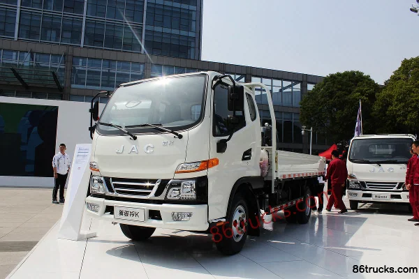 JAC JUNLING V3 152 ch 4X2(6 roues) 3.905 m camion léger plateau cabine avancée Extérieur (3) | 86Trucks