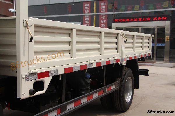 Kama Kaijie 113 hp 4X2(6 wheels) 4.2m Single Row Flatbed Light Truck Body (2) | 86Trucks