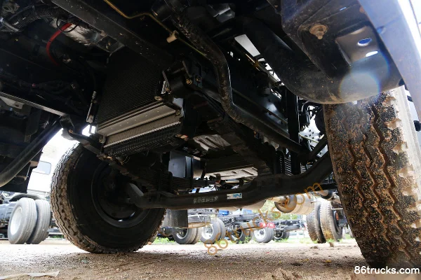 Sanhuan Shitong Haolong Medium Truck 160hp 4X2(6 wheels) 5200mm Wheelbase Cargo Truck Chassis (3) | 86Trucks