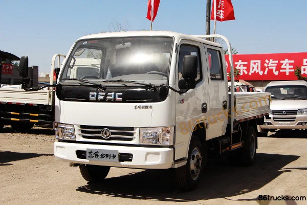 Dongfeng Duolika D5 2018 88hp 4X2(6 wheels) 2.4m double-row flatbed light truck Exterior (3) | 86Trucks