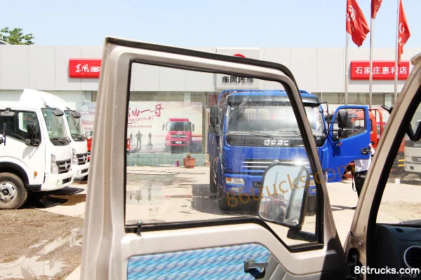 Dongfeng 103 hp 4X2(6 wheels) 2.1m double-row flatbed mini truck Cab (2) | 86Trucks