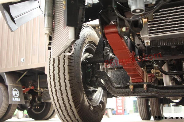 Kama Kaijie M3 113 hp 4X2(6 wheels) 4.2m single-row flatbed light truck Chassis (2) | 86Trucks
