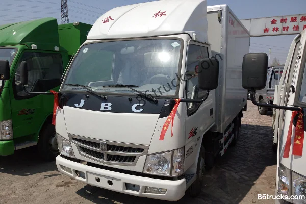 Jinbei Jinyu 70hp 4X2(6 wheels) 3.3m Single Row Cab Van Mini Truck Exterior (2) | 86Trucks