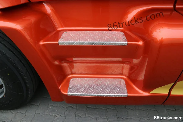 FAW Liute Anjie (L5R) camion lourd 420 ch 6X4(10 roues) tracteur routier à capot Cabine (3) | 86Trucks