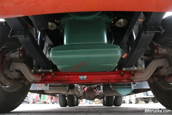 FAW Liute Anjie (L5R) camion lourd 420 ch 6X4(10 roues) tracteur routier à capot Châssis (1) | 86Trucks