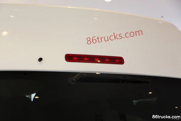Jinbei Hiace L 2.7L 150 hp Flagship Type 18-Seat Enclosed Van Cargo Box (3) | 86Trucks