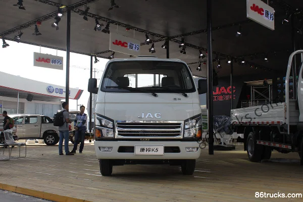 JAC Kangling K5 120 hp 4X2(6 wheels) single-row flatbed light truck (China V) Exterior (2) | 86Trucks