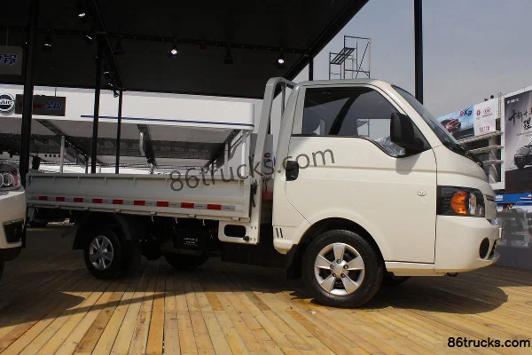 JAC Kangling X6 136hp 4X2(6 wheels) 3.11m single-row flatbed micro truck (China V) Exterior (3) | 86Trucks