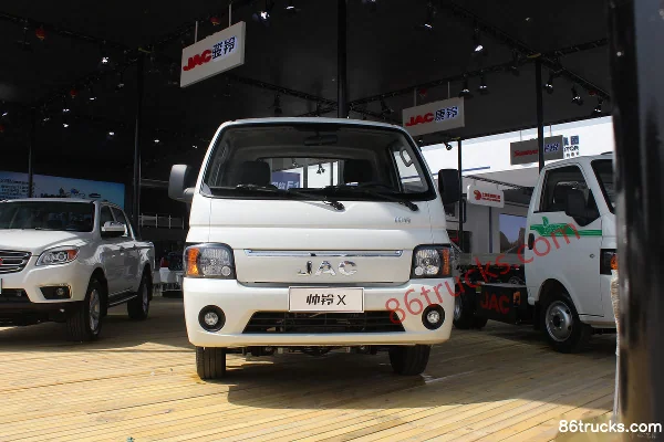 JAC Kangling X6 136hp 4X2(6 wheels) 3.11m single-row flatbed micro truck (China V) Exterior (2) | 86Trucks