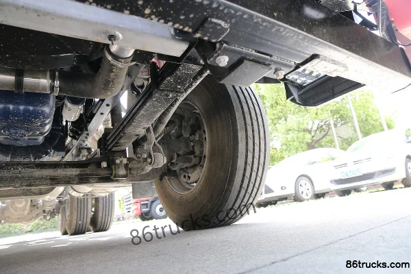 JAC GallopK3W poids lourd 350 ch 6X4(10 roues) tracteur routier Châssis (3) | 86Trucks