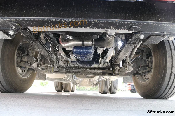 JAC GallopK3W poids lourd 350 ch 6X4(10 roues) tracteur routier Châssis (1) | 86Trucks