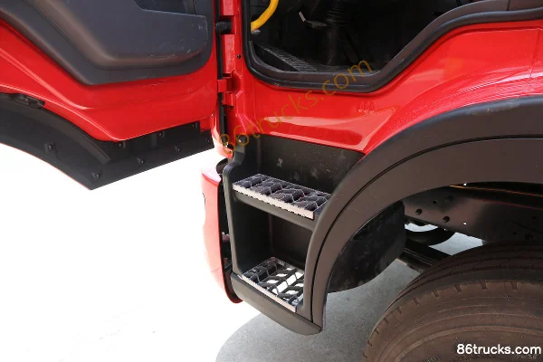 JAC Gallop K3W Heavy Truck Standard Load Edition 310 hp 4X2(6 wheels) Tractor Truck (High Roof) Cab (2) | 86Trucks