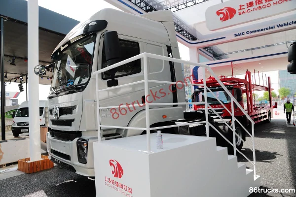 SAIC Hongyan Jieka C100 camion lourd 350 ch 4X2(6 roues) tracteur routier (toit haut) Extérieur (3) | 86Trucks