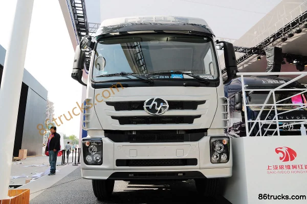 SAIC Hongyan Jieka C100 camion lourd 350 ch 4X2(6 roues) tracteur routier (toit haut) Extérieur (2) | 86Trucks