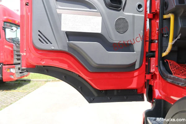 JAC GallopK3W poids lourd 350 ch 6X4(10 roues) tracteur routier Cabine (3) | 86Trucks