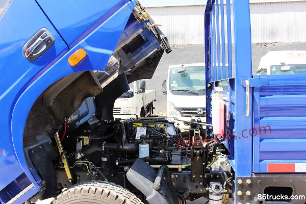 Dongfeng Duolika D7 150 ch 4X2(6 roues) camion léger à ridelles cabine demi-avancée 4,8 m Châssis (3) | 86Trucks