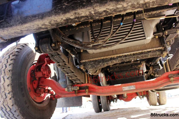 Dongfeng Duolika D6 115hp 4X2(6 wheels) 4.172m single-row stake truck Chassis (1) | 86Trucks