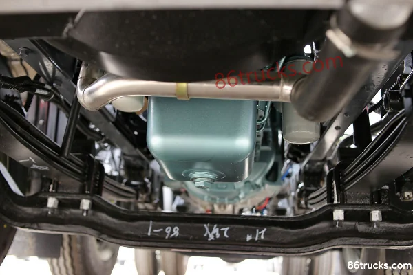 JAC Gallop K5ⅡW Heavy Truck 310 hp 6X2(8 wheels) Tractor Truck Chassis (3) | 86Trucks