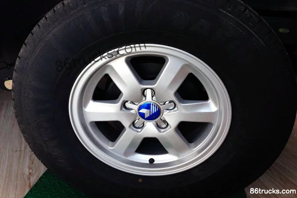Kama Ruiteng 1029 2015 2.7L Diesel 2WD Double Cab Pickup Exterior (3) | 86Trucks
