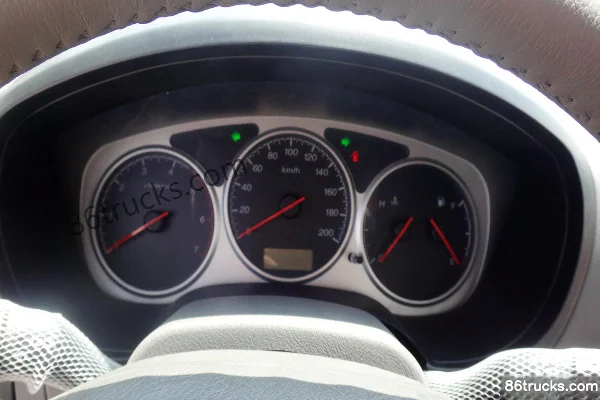 Chenggong X1 2014 Model Basic 2.4L Gasoline Double Cab Pickup (4) | 86Trucks