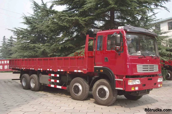 Changzheng Auto Changzheng Heavy Truck 336 hp 8X8(12 wheels) 9.6m Stake Truck Exterior