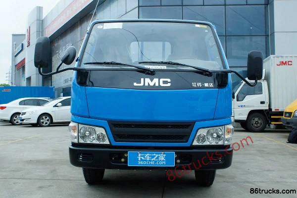 JMC New Shunda 109hp 4X2(6 wheels) 4.22m Single-Row Flatbed Light Truck Exterior (2) | 86Trucks