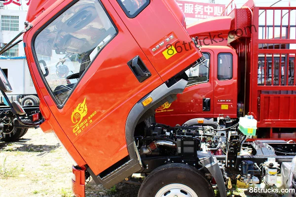 Sinotruk HOWO Tongsai 148 ch 4X2(6 roues) châssis camion léger 3,85 m cabine demi-avancée (1) | 86Trucks