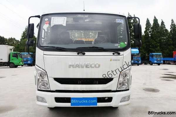Yuejin Yuejin C300-33 125 hp 4X2(6 wheels) 3308 wheelbase single-row light truck chassis Exterior (2) | 86Trucks